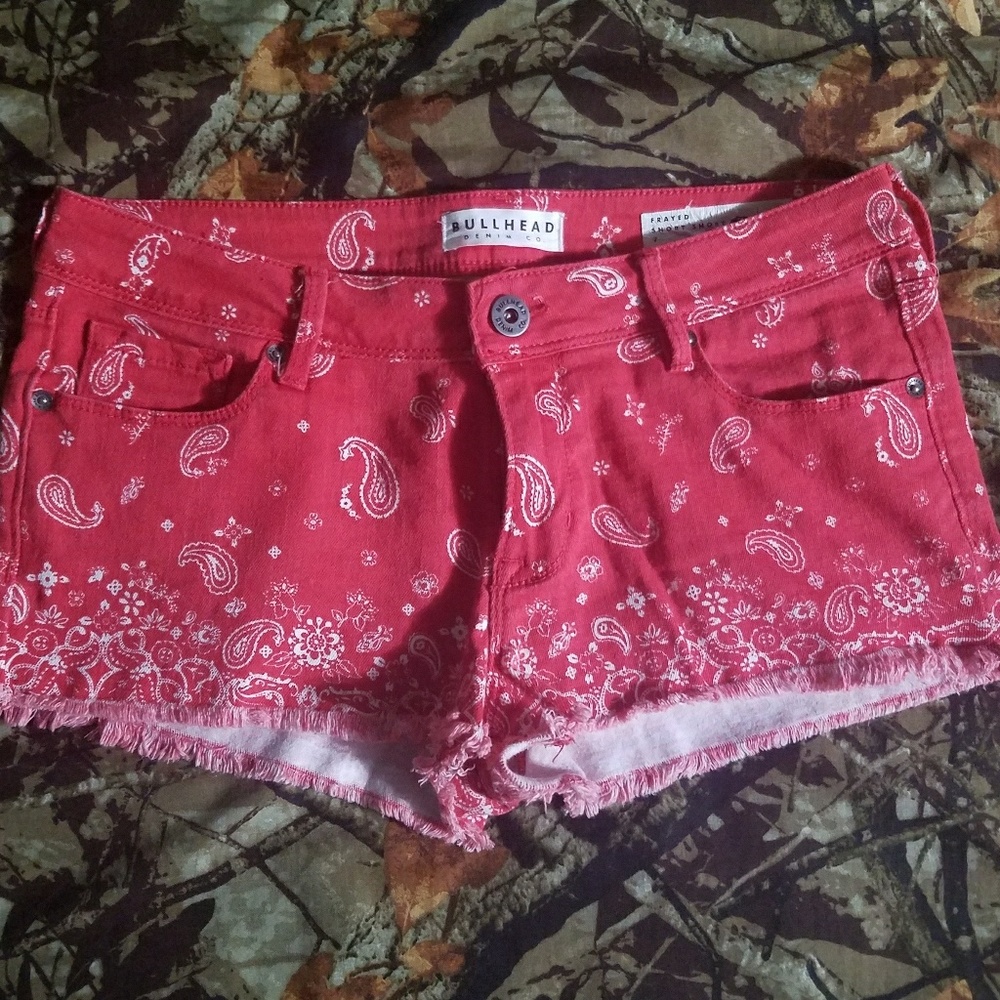 Bullhead shorts